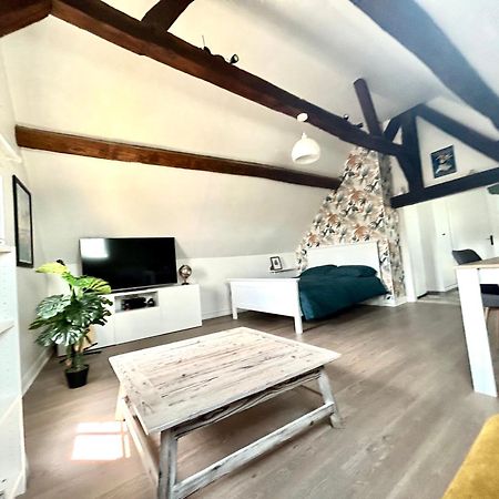 L Ecuyer Appartement Au Coeur Du Quartier Historique Шартър Екстериор снимка