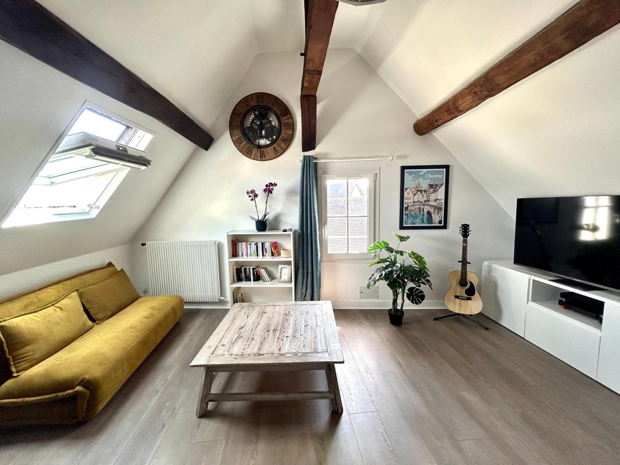 L Ecuyer Appartement Au Coeur Du Quartier Historique Шартър Екстериор снимка